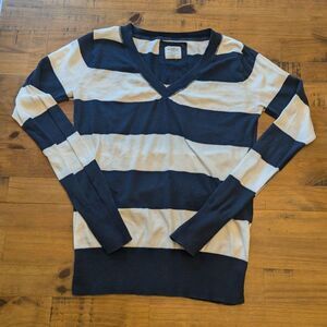 H&M L.O.G.G. Women’s L Striped V-Neck Sweater Bella Swan Twilightcore Grunge